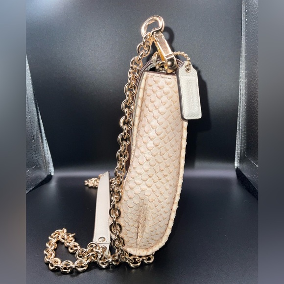 Coach Madison Limited Edition Python Embossed Shoulder Bag. - Picture 4 of 16
